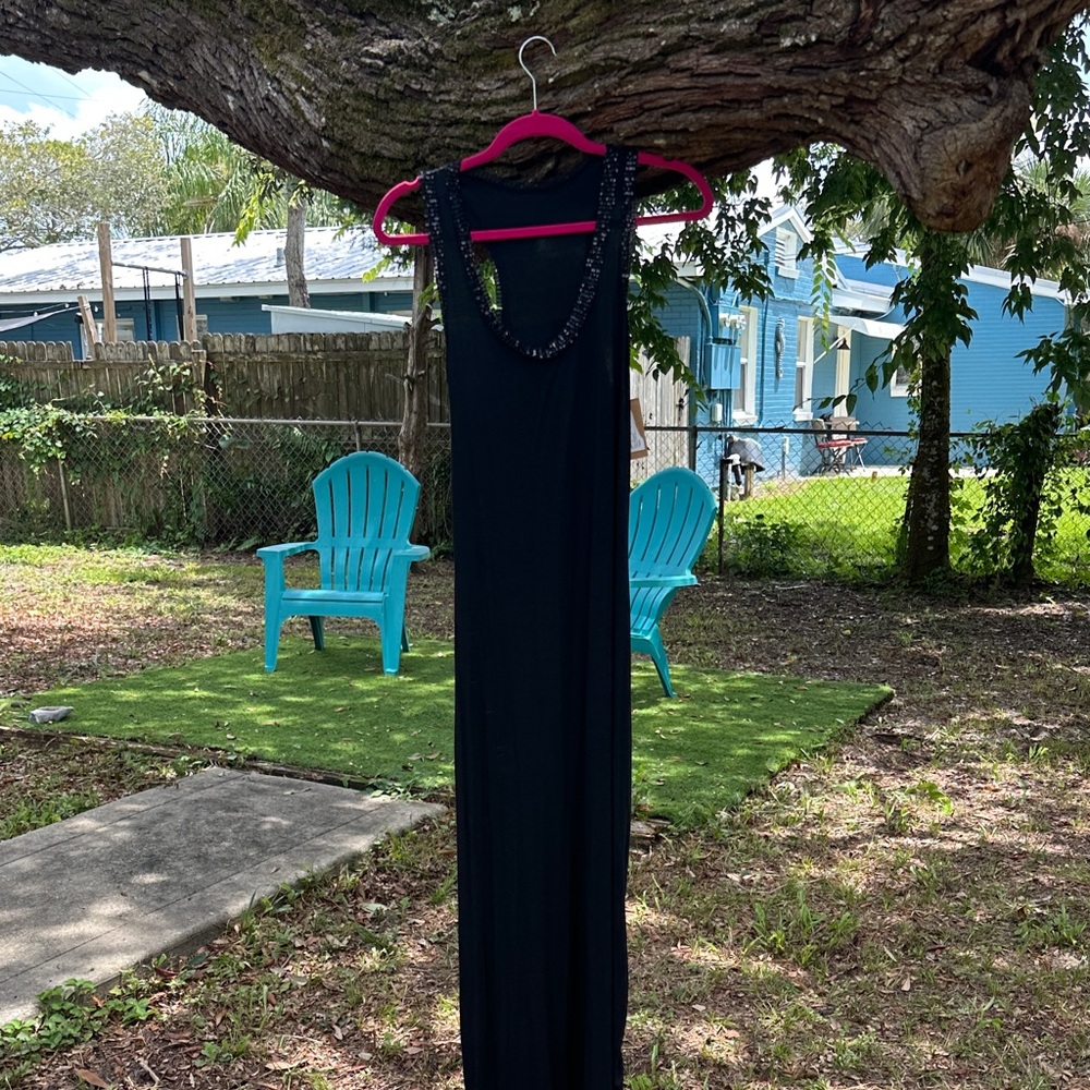 Elegant Black Sleeveless Dress
